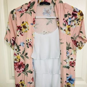 Medium size flower blouse!